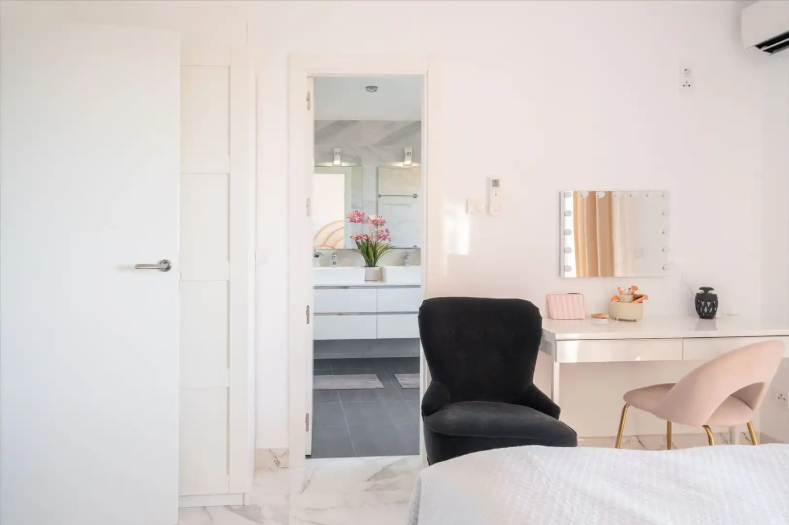 Bedroom of Attic for sale in Benalmádena  with Air Conditioner, Heating and Terrace
