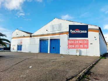 Nave industrielle à vendre à Avenida Elvas
