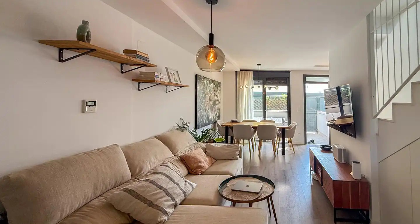 Sala de estar de Casa adosada en venta en Santa Pola con Aire acondicionado, Calefacción y Parquet