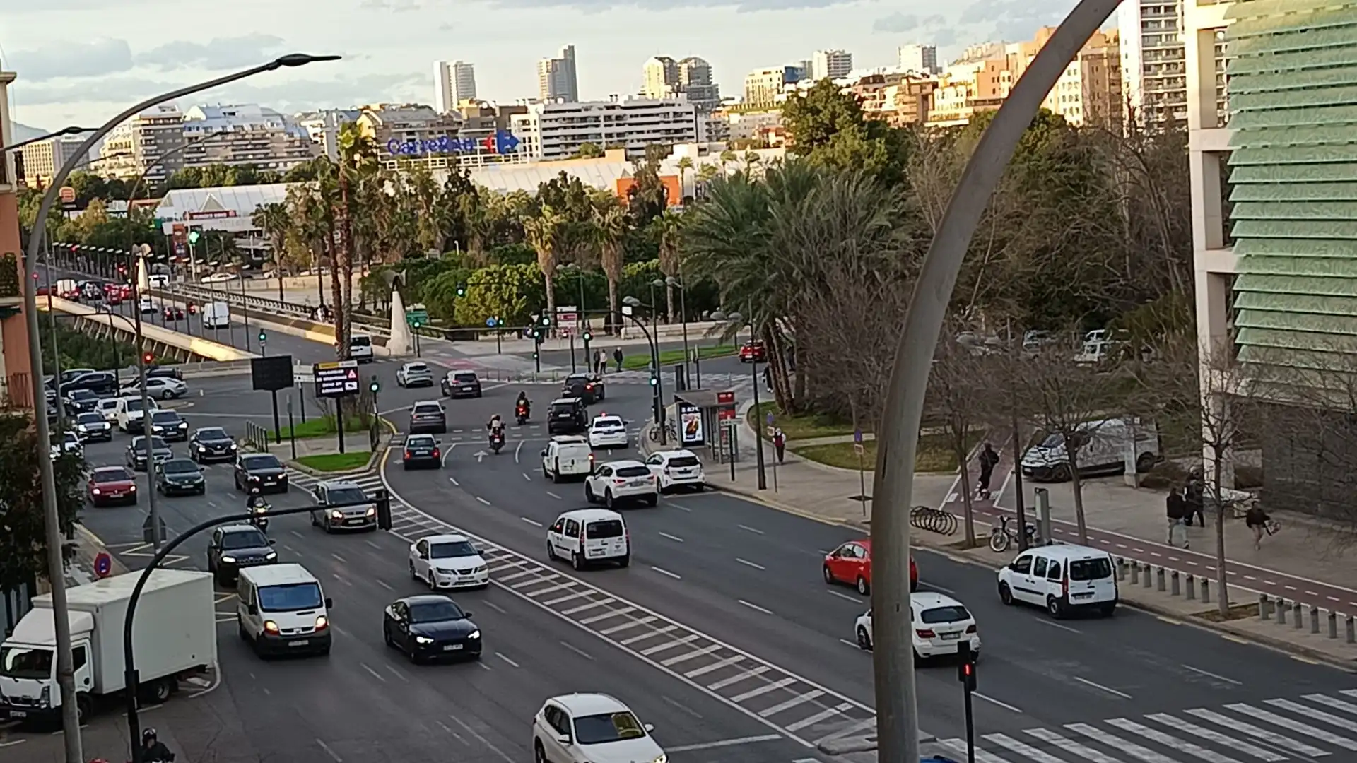 Exterior view of Flat for sale in  Valencia Capital  with Air Conditioner, Heating and Storage room