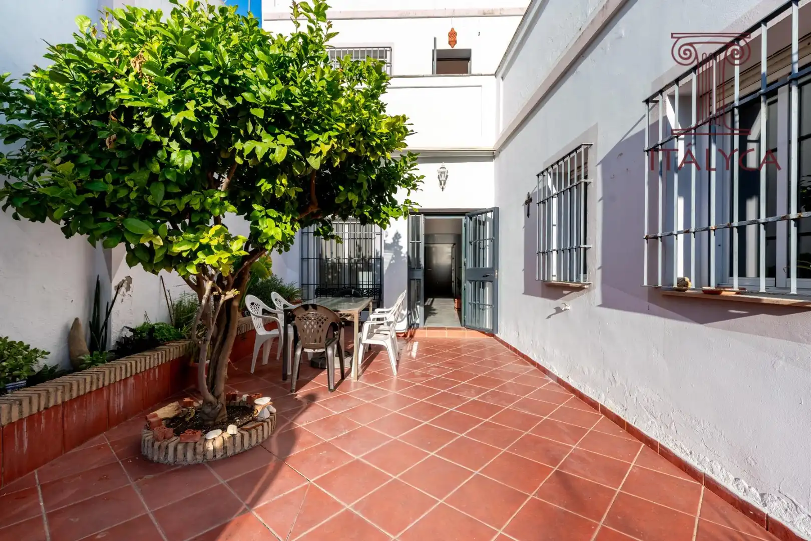 Jardí de Casa o xalet en venda en Bormujos amb Aire condicionat, Calefacció i Jardí privat