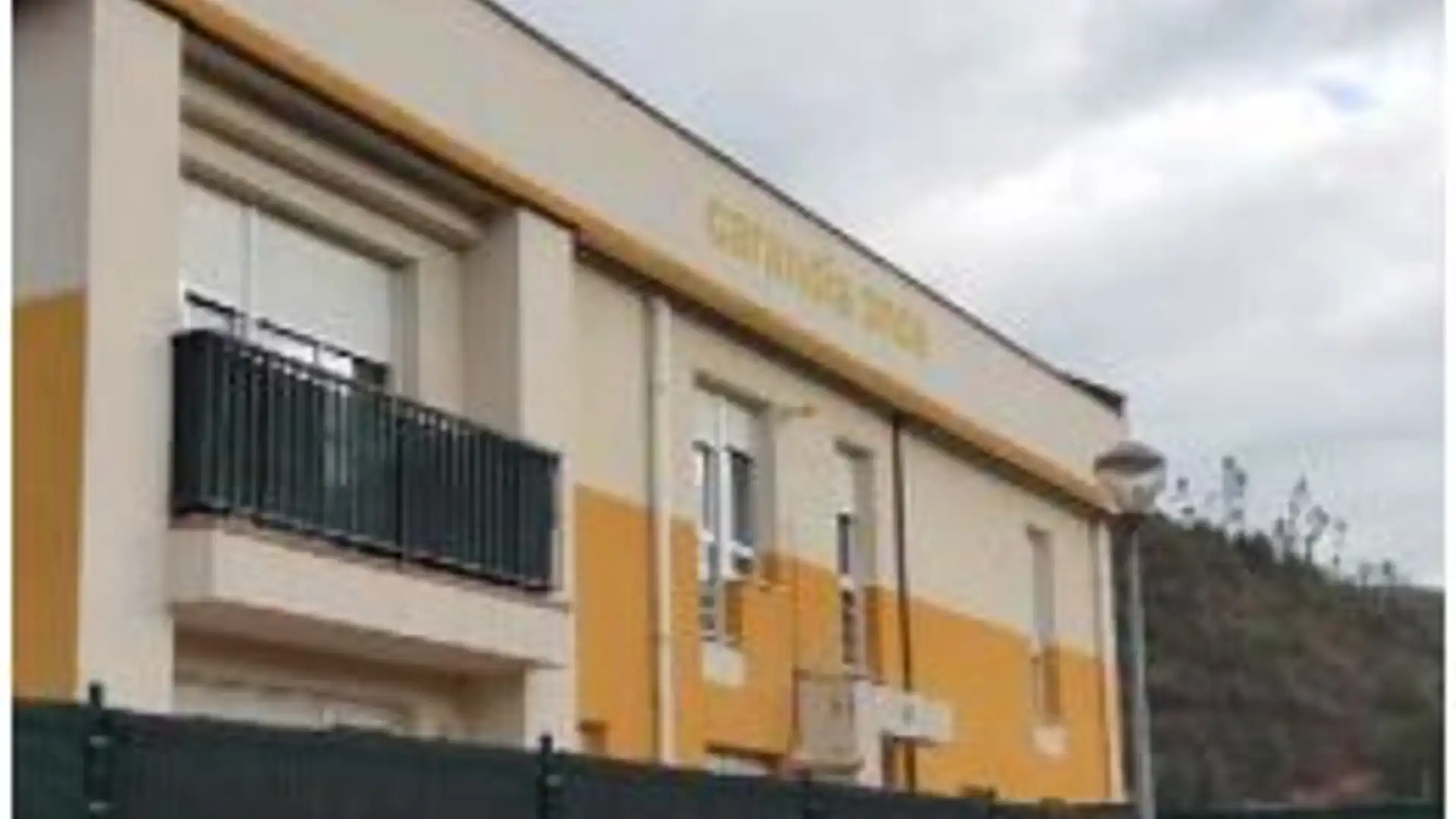 Vista exterior de Piso en venta en Piélagos