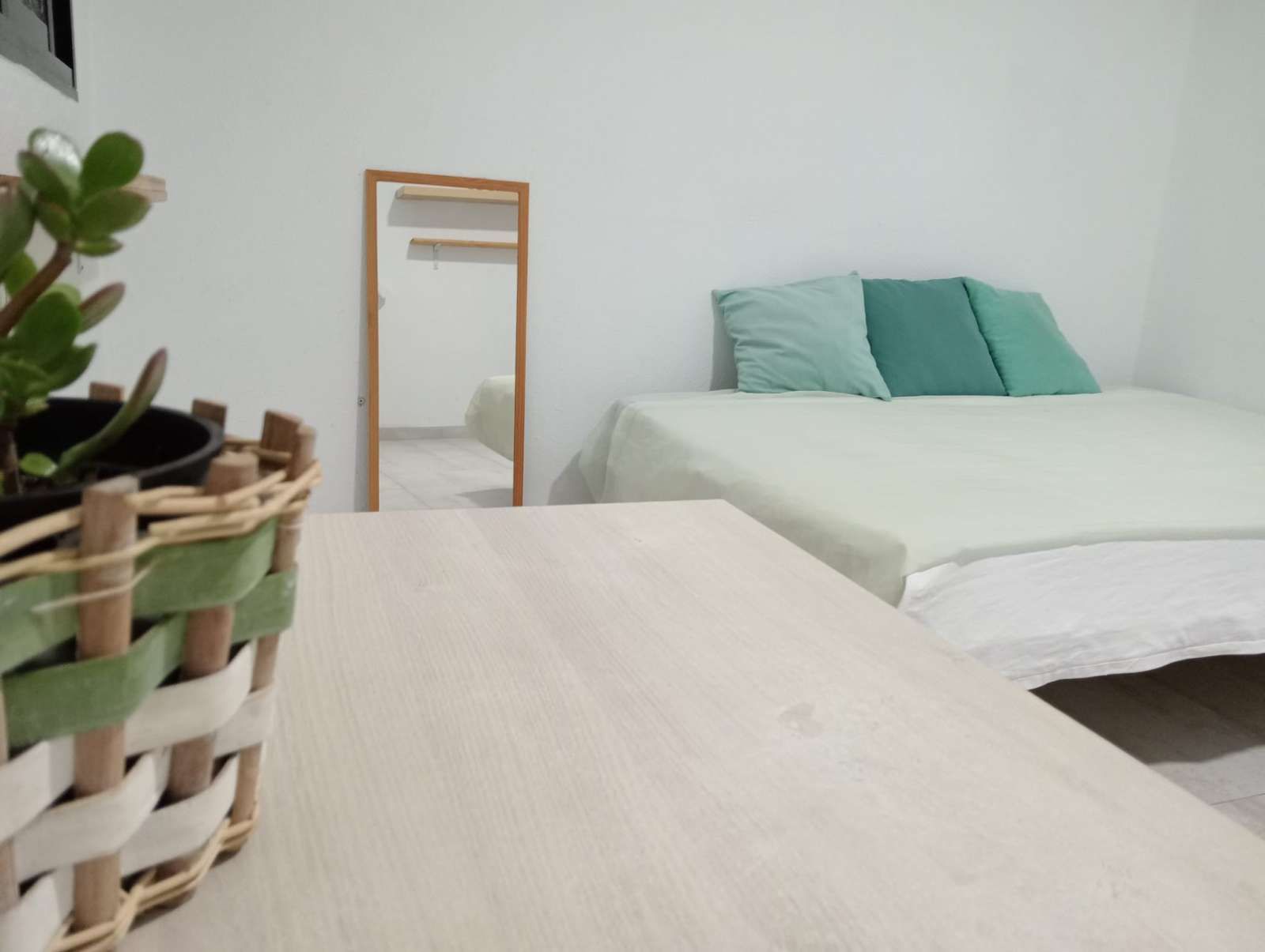 Dormitori de Pis per a compartir en Las Palmas de Gran Canaria amb Aire condicionat i Terrassa