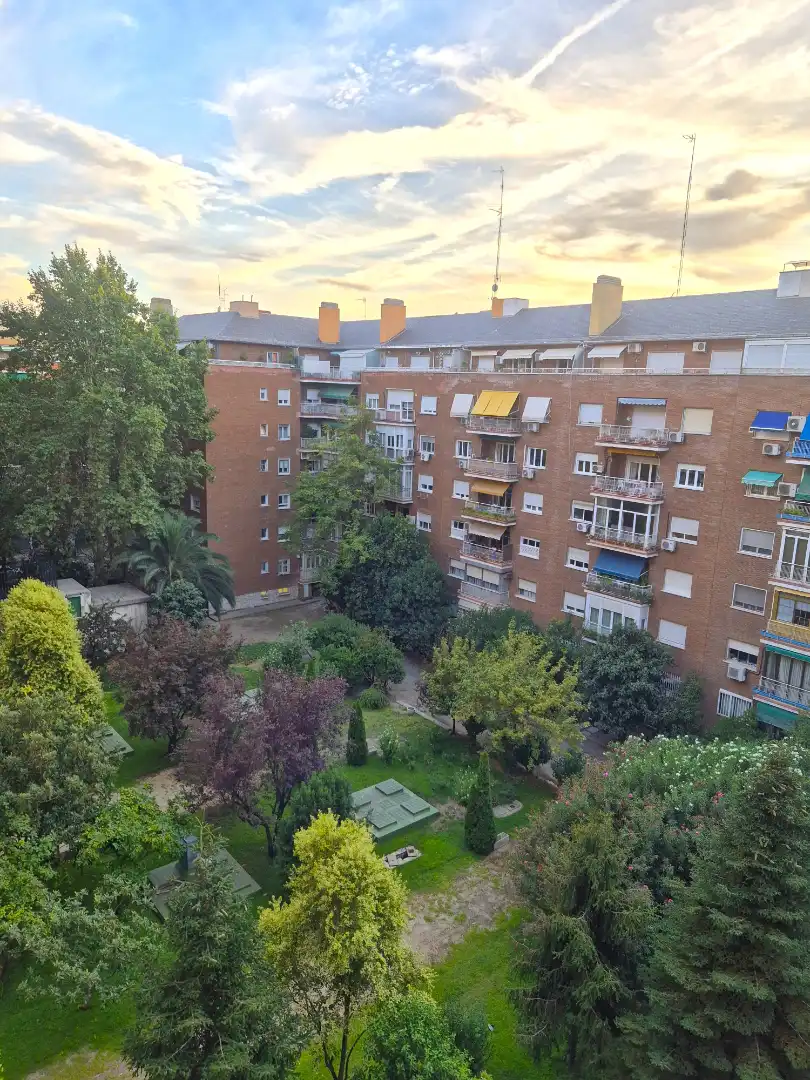 Piso con terraza en alquiler en Calle de Arapiles, imagen 5