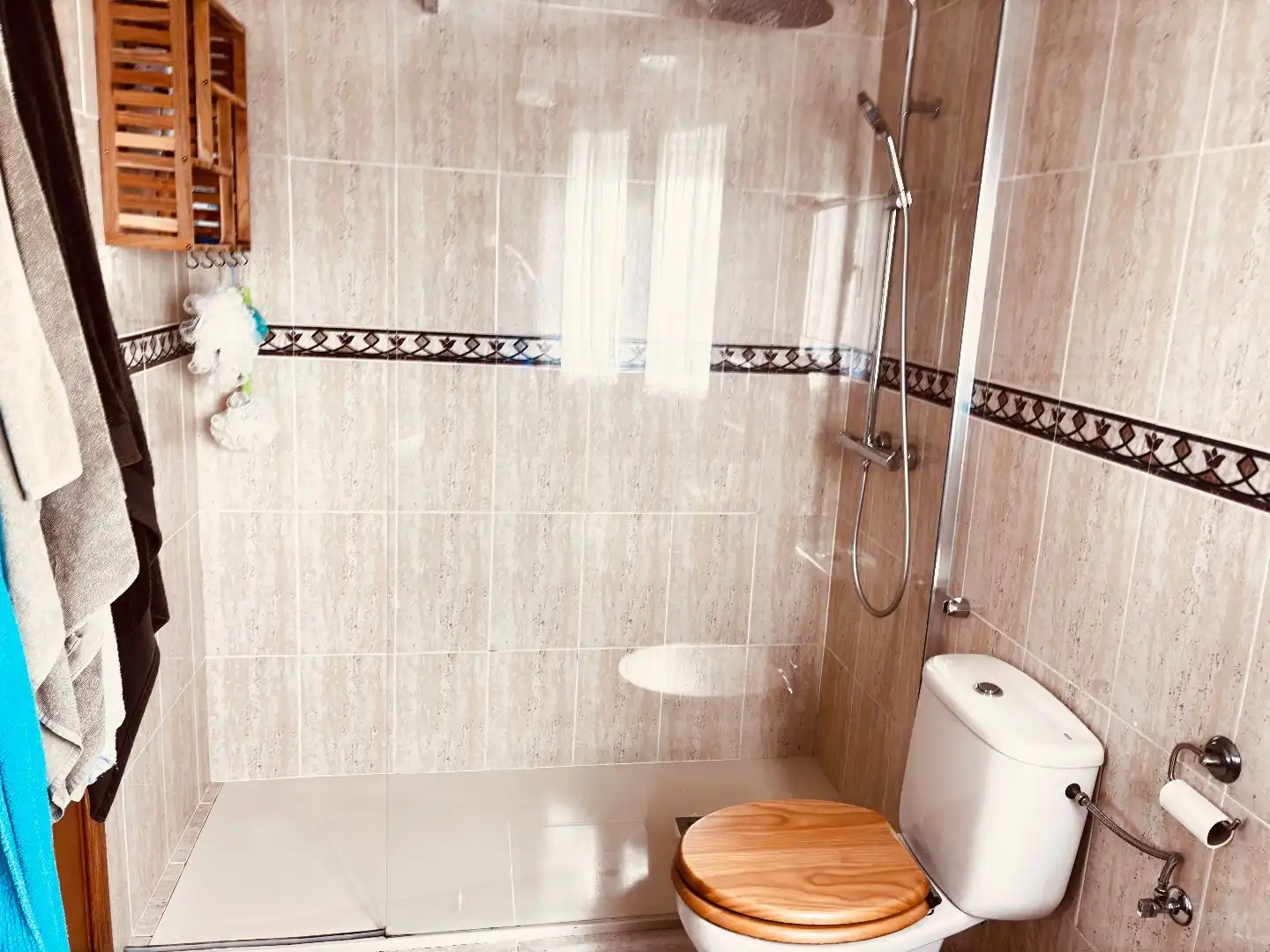 Bathroom of Houses for sale in Alpedrete, Madrid