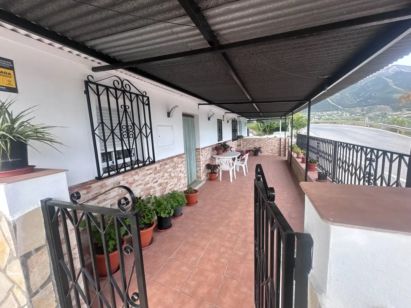 Terrassa de Finca rústica en venda en Alcaucín amb Jardí privat, Terrassa i Moblat