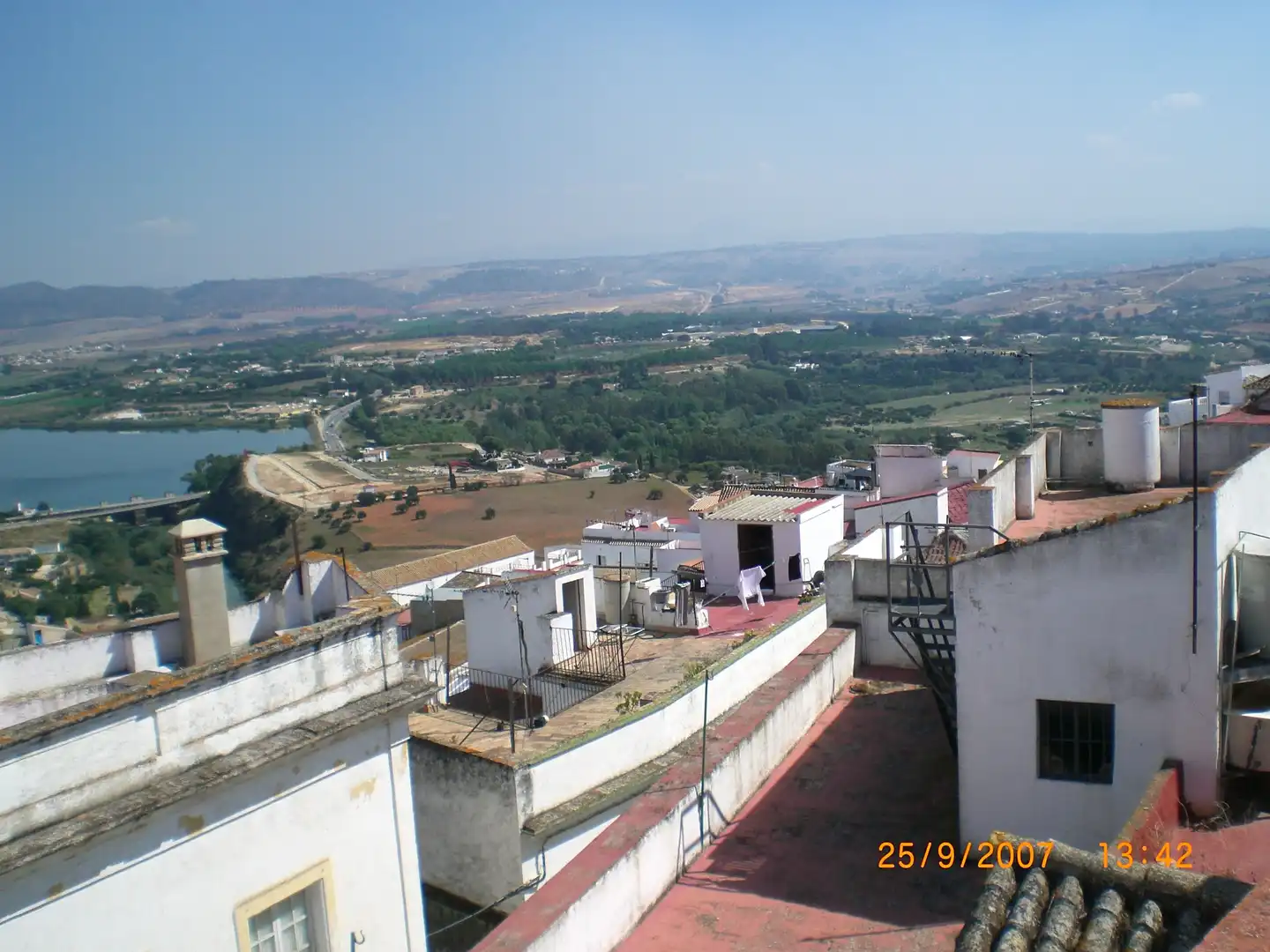 Vista exterior de Casa o xalet en venda en Arcos de la Frontera amb Aire condicionat, Terrassa i Traster