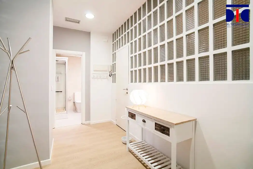Wohnung zur Miete in Sevilla mit Klimaanlage, Heizung und Parkett