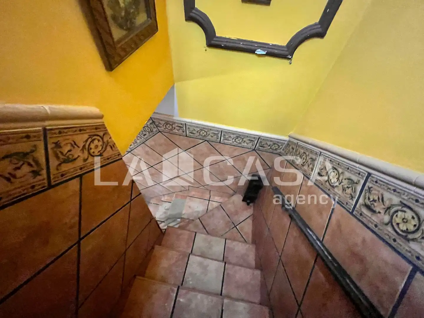 Casa adosada en venda en Algeciras amb Terrassa i Balcó
