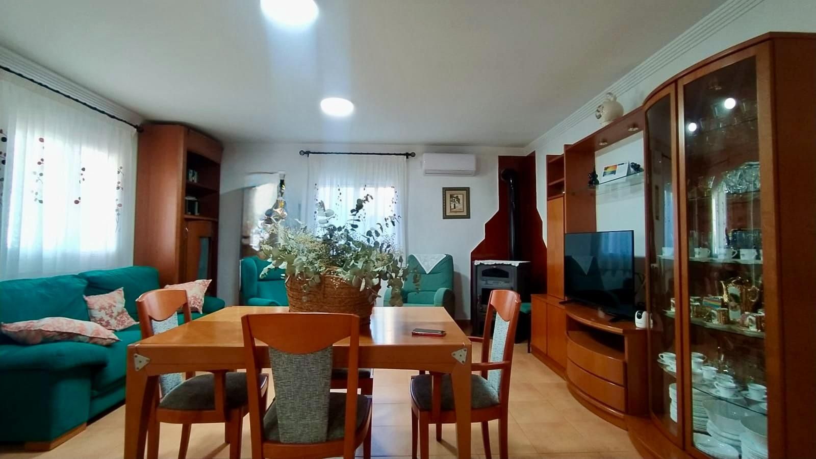 Sala d'estar de Casa o xalet en venda en Montroi / Montroy amb Aire condicionat, Jardí privat i Terrassa