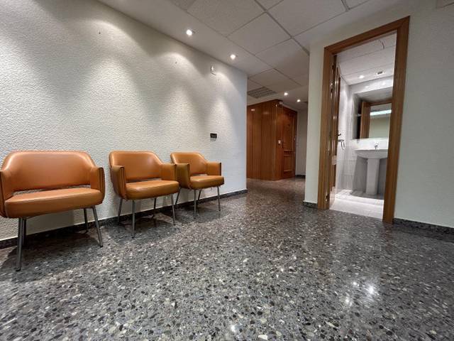 Oficina en Alquiler en Zona Avenida al Vedat