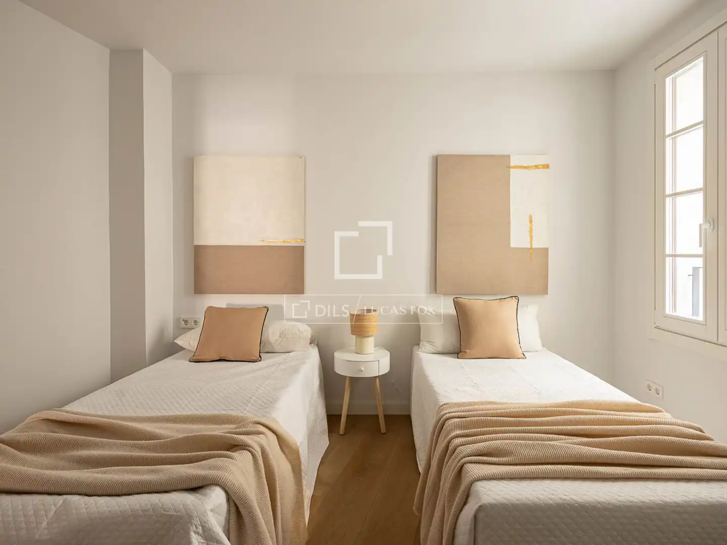 Bedroom of Flat for sale in Barcelona  with Air Conditioner, Terrace and Swimming Pool