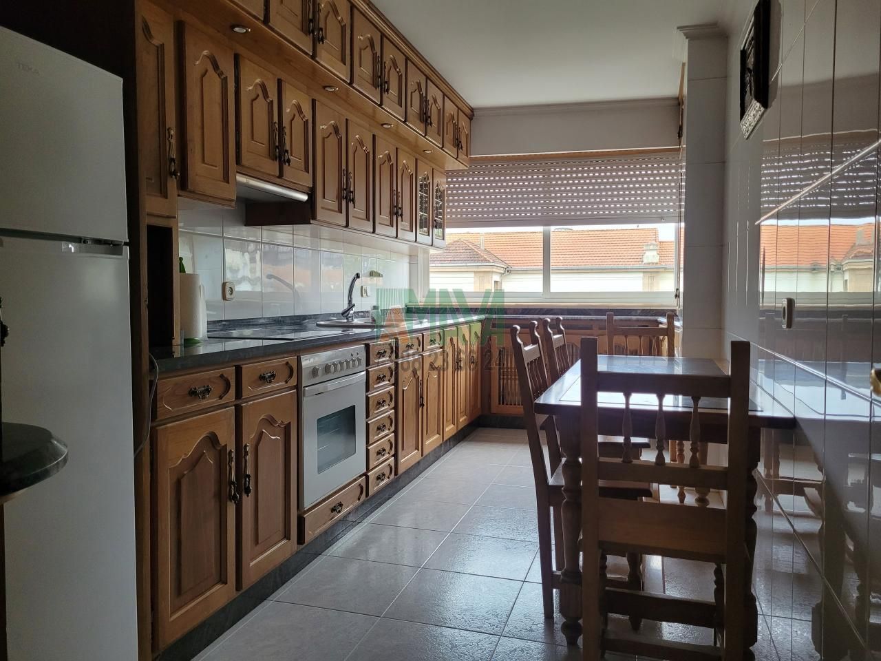 Cuina de Pis de lloguer en Ourense Capital  amb Calefacció, Moblat i Balcó