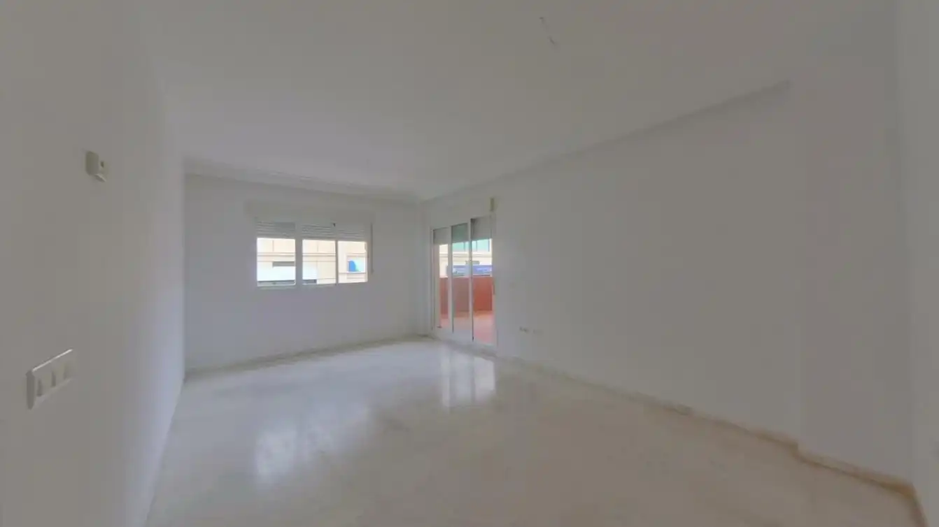 Apartament amb ascensor en venda a Torrequebrada, imagen 3