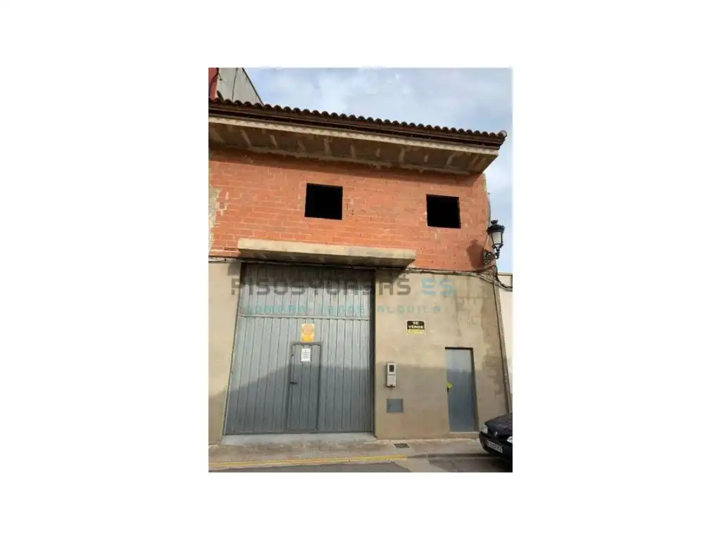 Vista exterior de Casa o xalet en venda en Turís amb Terrassa i Balcó