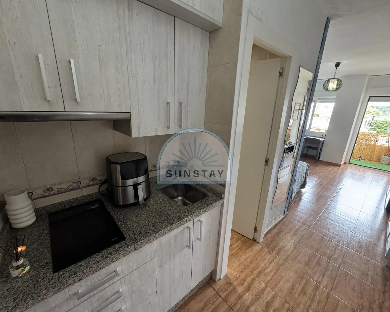Cuina de Apartament en venda en Torremolinos amb Aire condicionat, Terrassa i Piscina comunitària