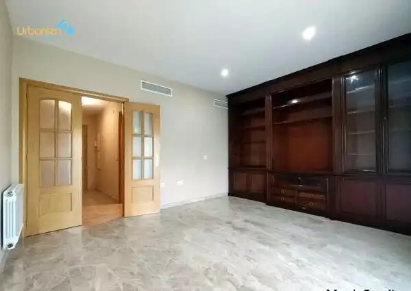 Wohnung mit Terrasse zum Verkauf in Maria Auxiliadora - Barriada de Llera, imagen 2