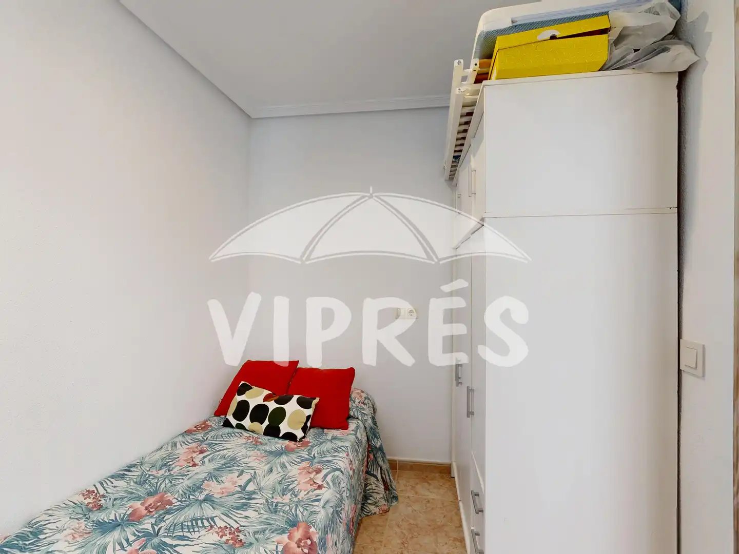 Dormitori de Casa o xalet en venda en Cáceres