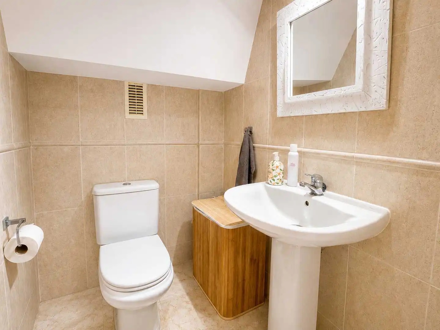Baño de Dúplex en venta en Manilva con Aire acondicionado, Calefacción y Terraza