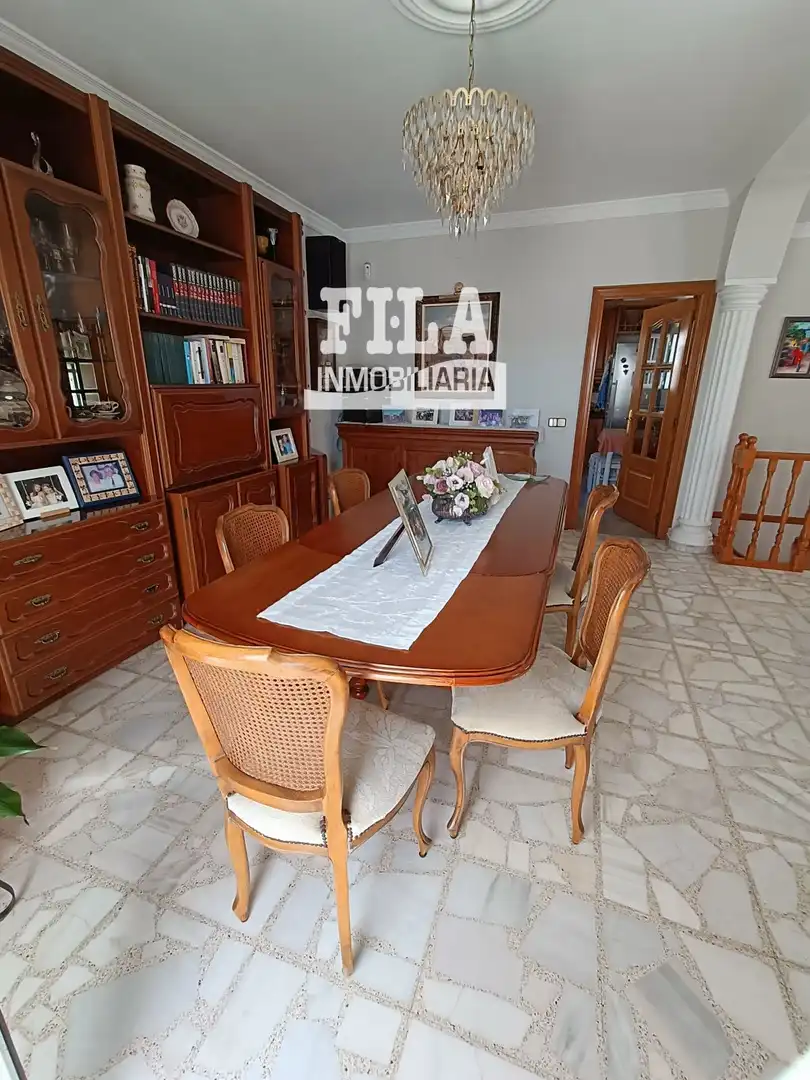 Chalet con piscina en venta en Torre de los escipiones, imagen 4