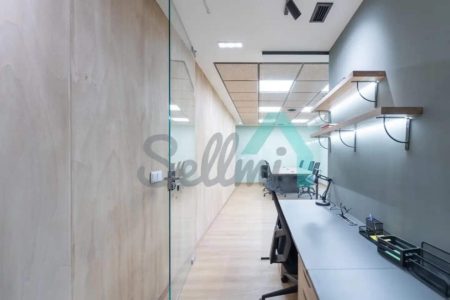 Office for rent in Ribera de Arriba  with Air Conditioner and Furnished