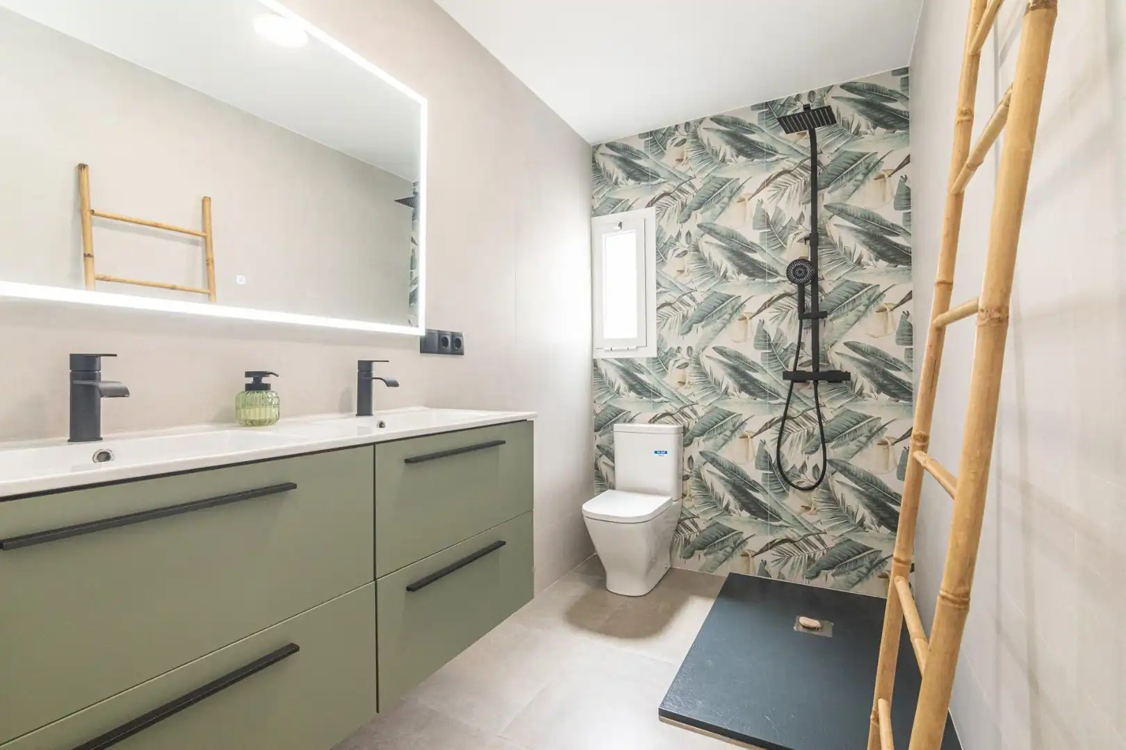 Flat with terrace for sale in Calle ANTONIO MACHADO 86, imagen 6