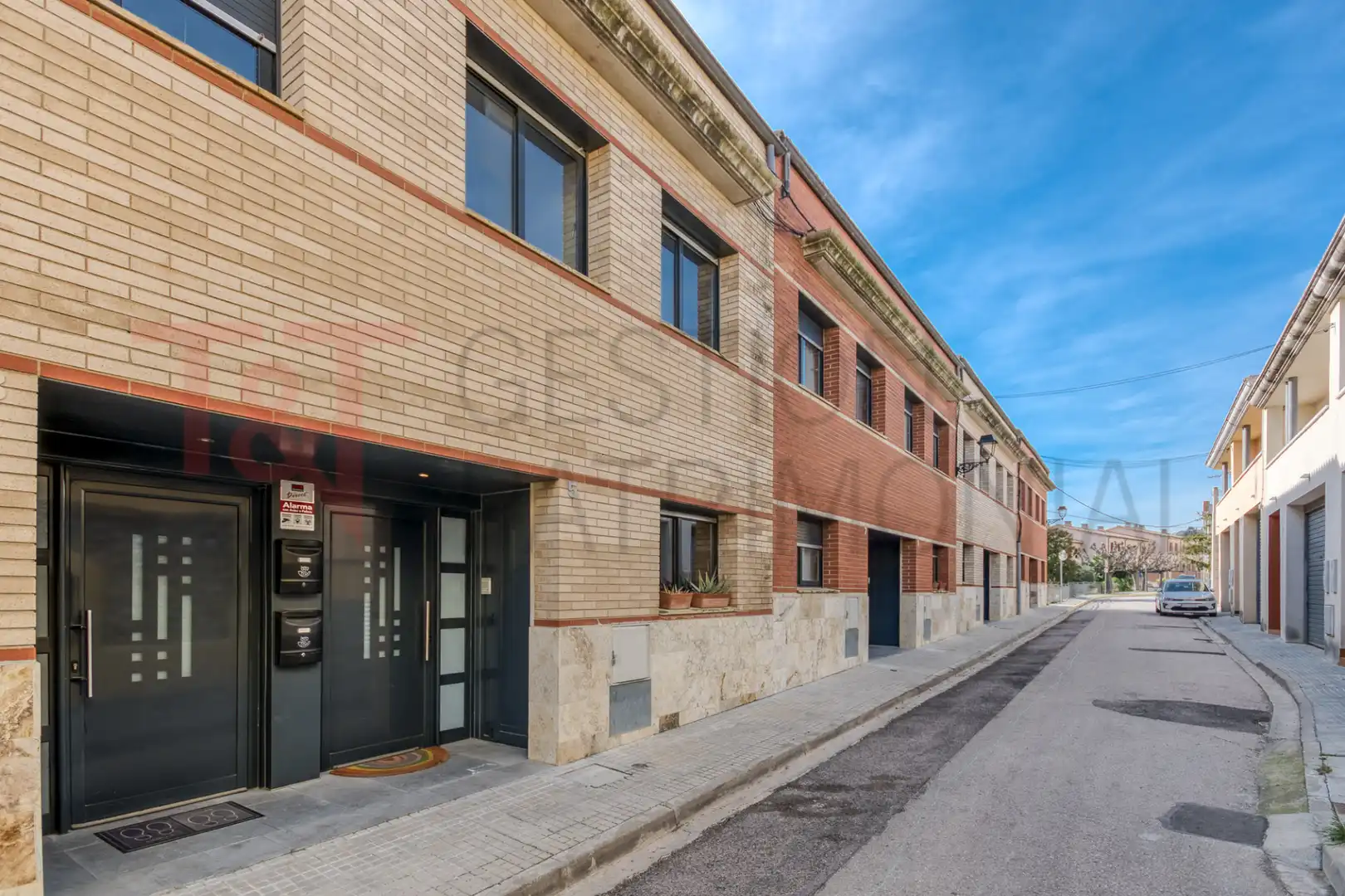 Vista exterior de Casa adosada en venta en Castellet i la Gornal con Calefacción, Terraza y Horno