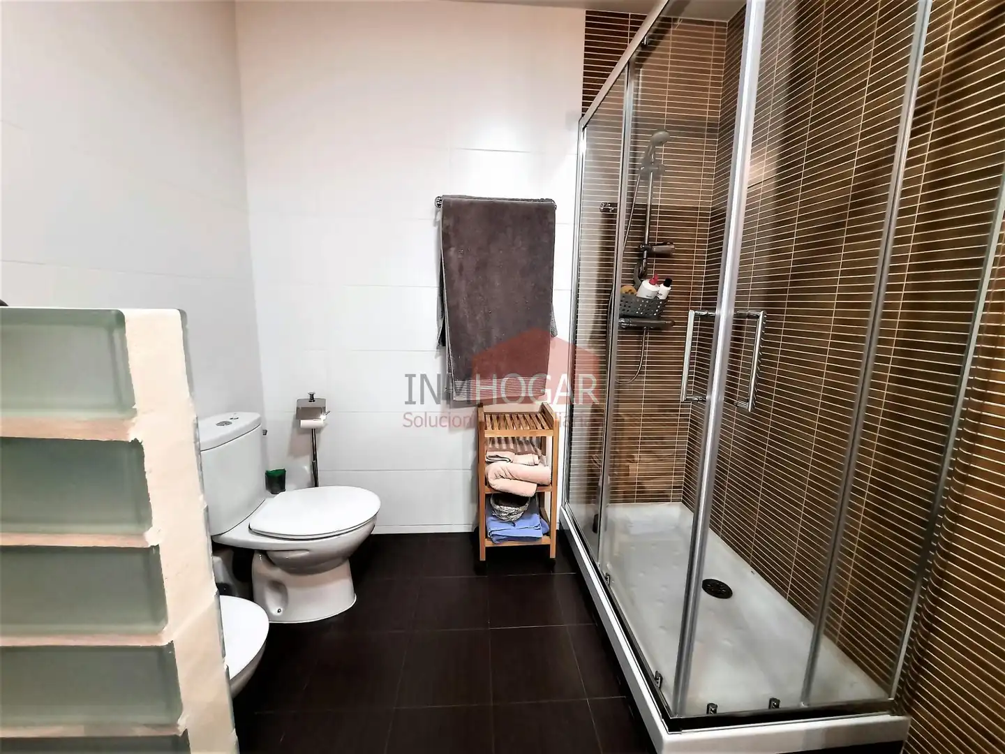 Bathroom of Flat for sale in Navaluenga  with Heating, Terrace and Balcony