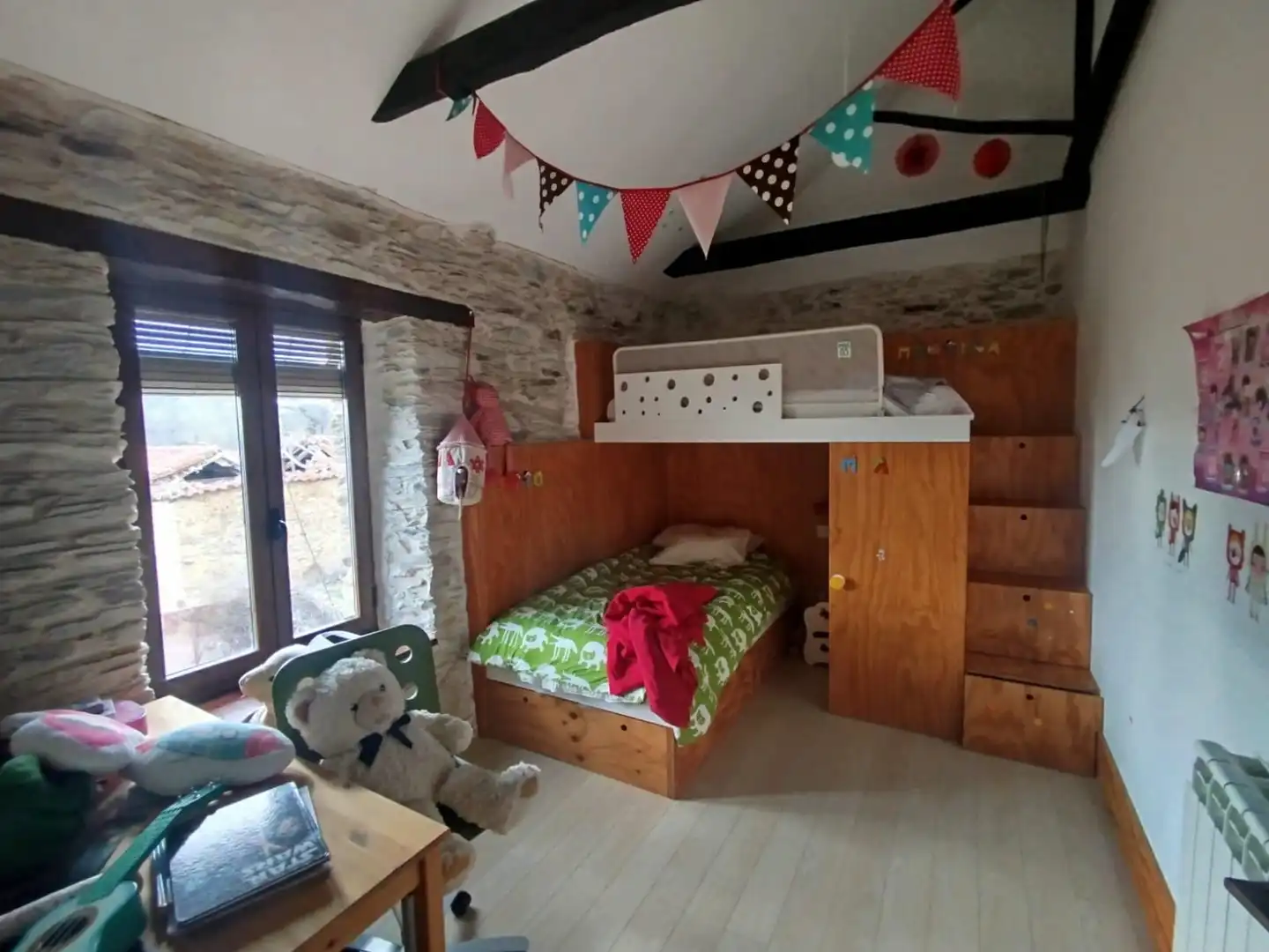 Bedroom of Houses for sale in Santa María de Ordás  with Heating, Private garden and Parquet flooring