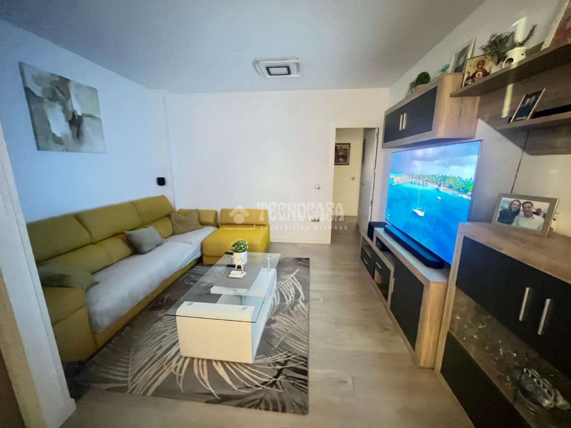 Sala d'estar de Pis en venda en Humanes de Madrid amb Aire condicionat, Calefacció i Parquet