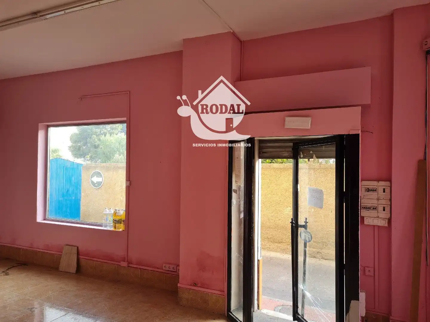 Local en venta en Huércal de Almería con Internet y Alarma
