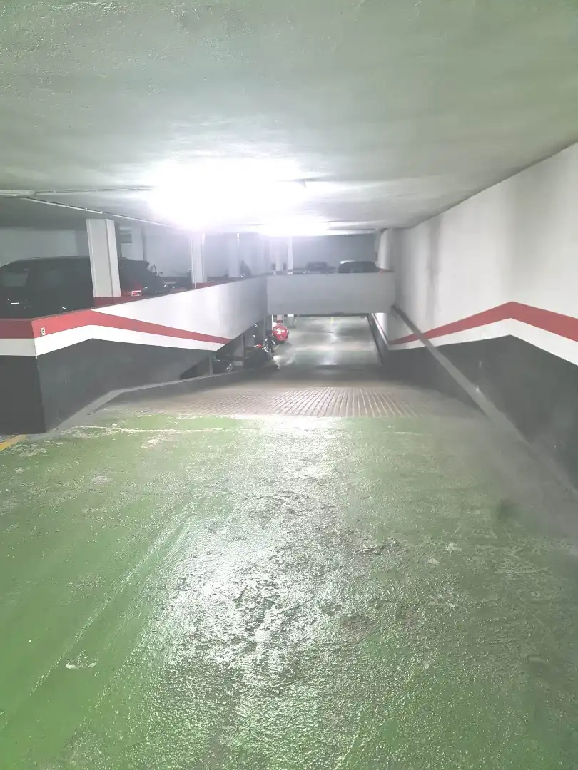 Einzelparkplatz mit Aufzug zum Verkauf in Avinguda de Blasco Ibáñez, imagen 8