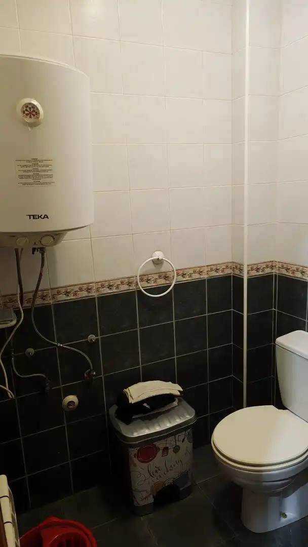 Baño de Piso de alquiler en Argamasilla de Calatrava con Aire acondicionado y Calefacción
