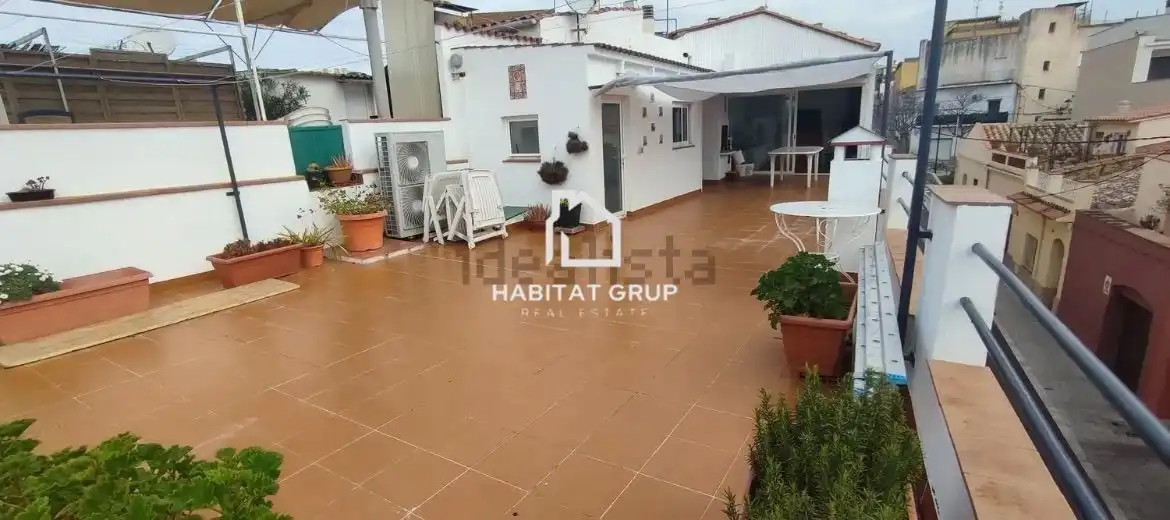 Terraced house for sale in Eixample