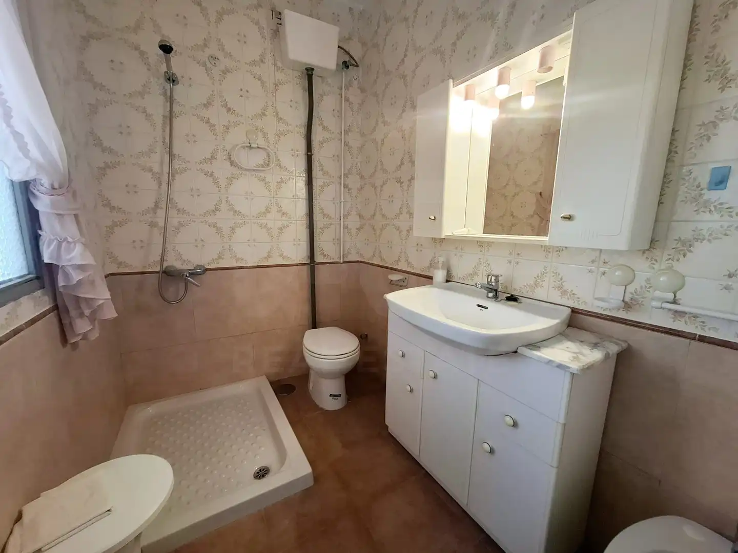 Bany de Edifici en venda en Lorca