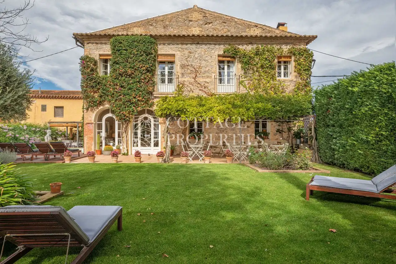 Jardín de Finca rústica en venta en Torroella de Fluvià con Aire acondicionado, Jardín privado y Terraza