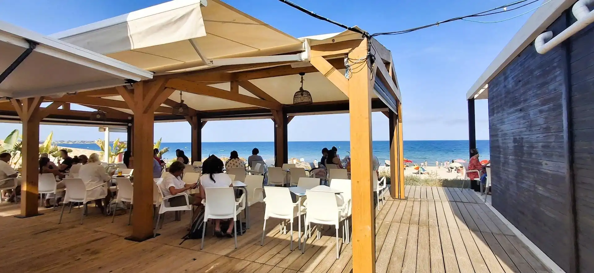 Erdgeschoss zur Miete in Orihuela mit Klimaanlage, Privatgarten und Terrasse