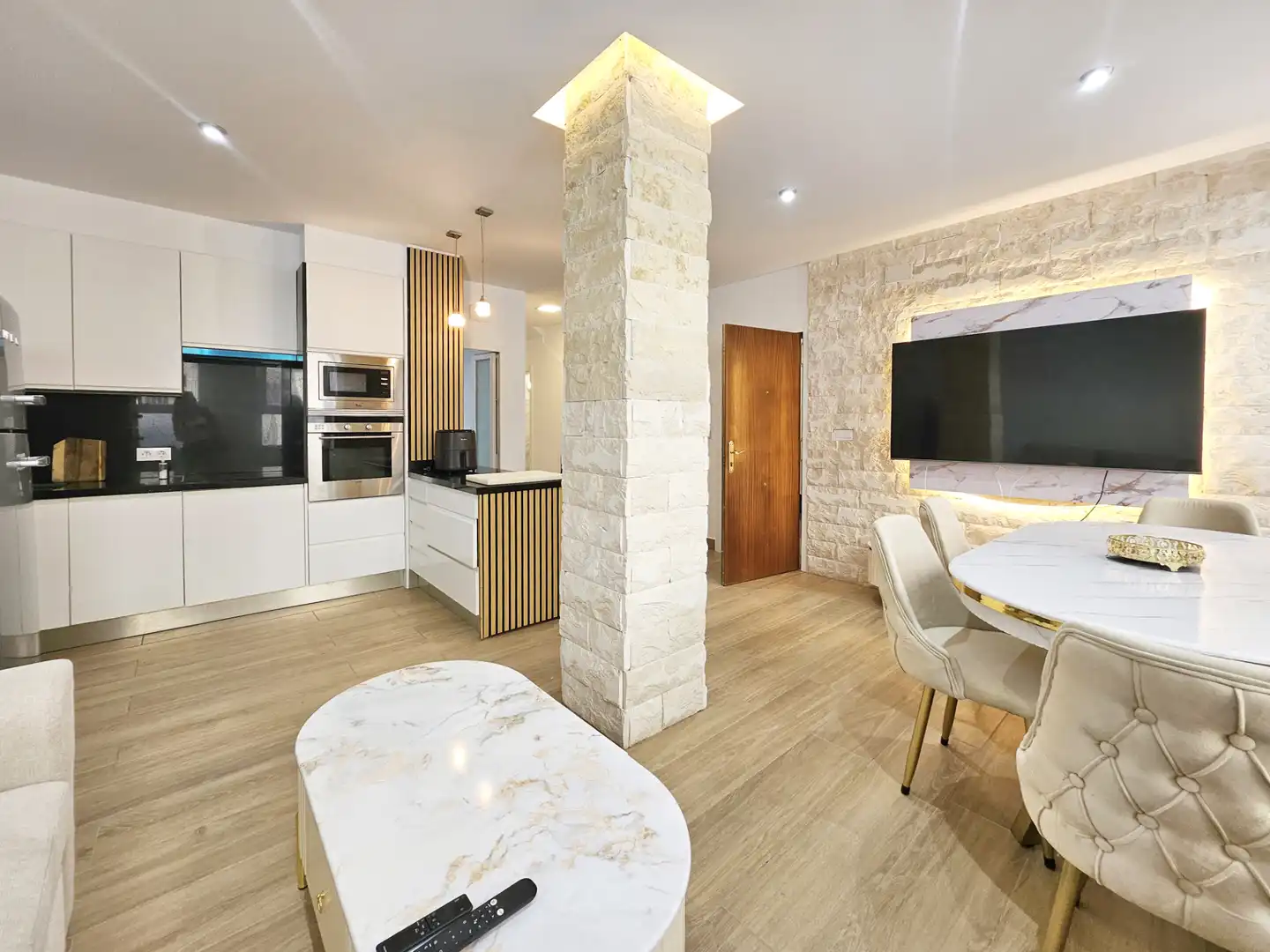 Cocina de Planta baja en venta en A Coruña Capital  con Calefacción, Amueblado y Horno