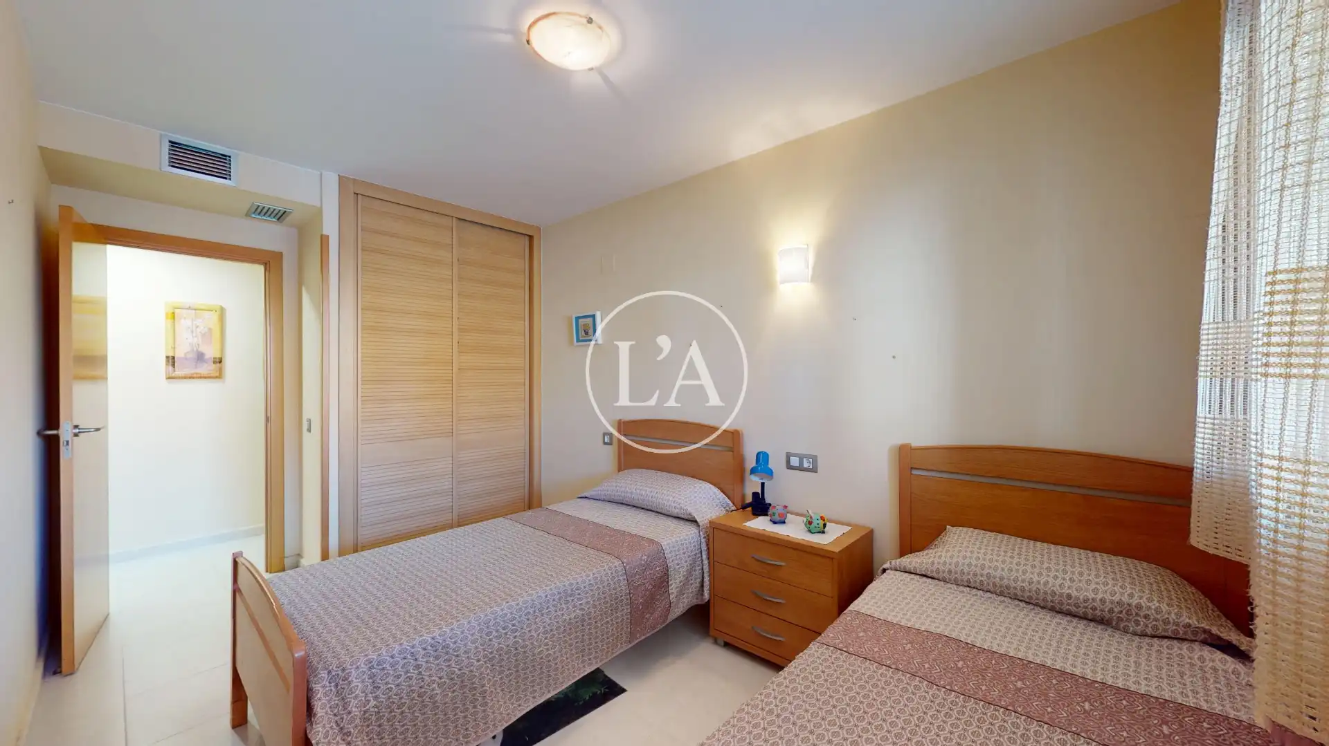 Mini appartamento con piscina in vendita a Carrer d'Amadeu Vives 10, imagen 34