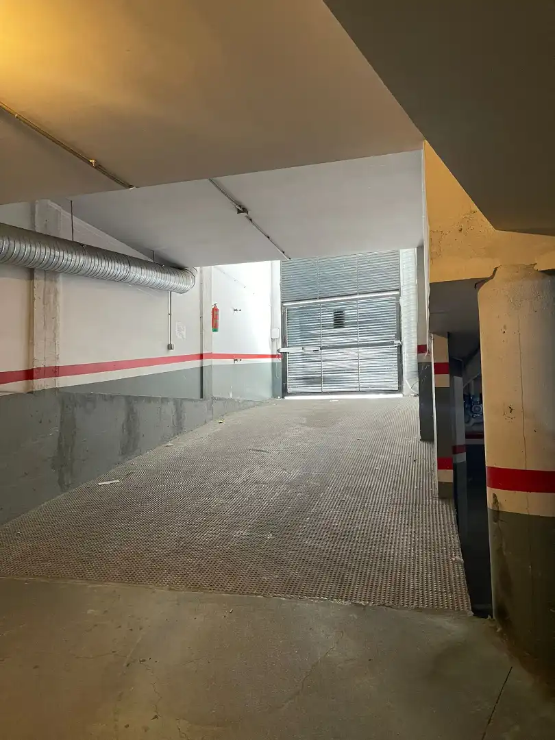 Pis en venda a Avenida del Valle, Centro Ciudad