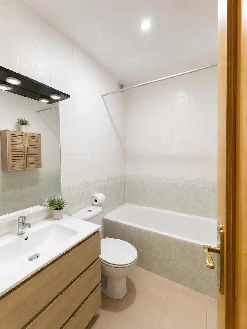 Bathroom of Duplexes for sale in Villaluenga de la Sagra  with Air Conditioner, Heating and Storage room