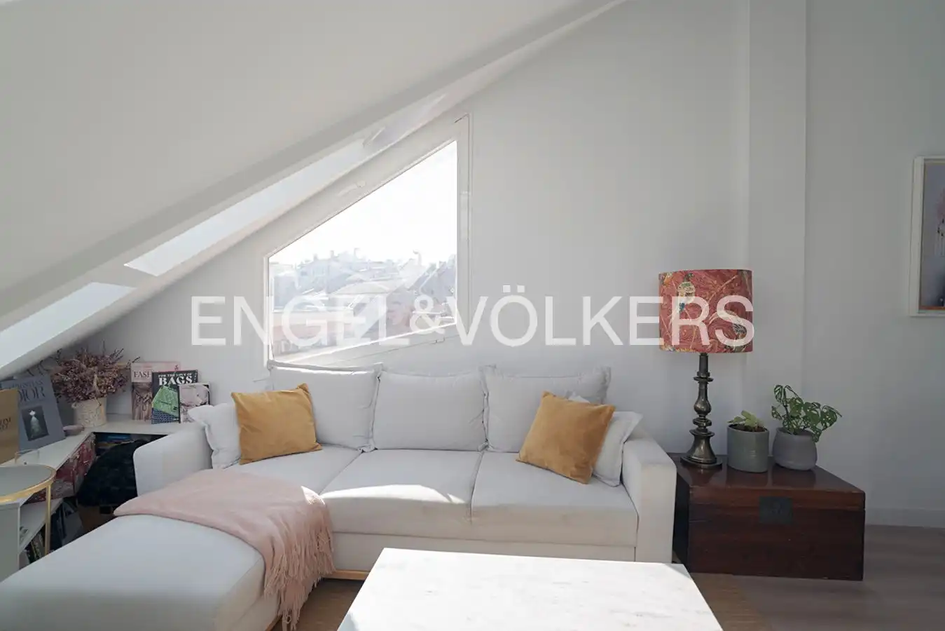 Sala d'estar de Pis de lloguer en  Madrid Capital amb Aire condicionat i Calefacció