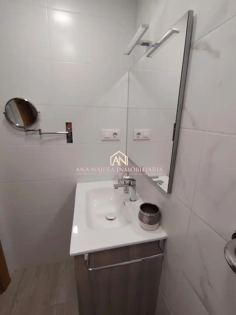 Bathroom of Flat for sale in Mislata  with Air Conditioner, Terrace and Balcony