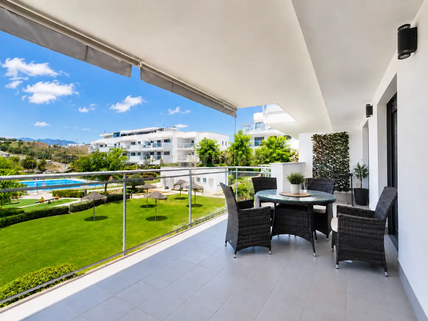 Terrassa de Pis en venda en Mijas amb Aire condicionat, Jardí privat i Forn