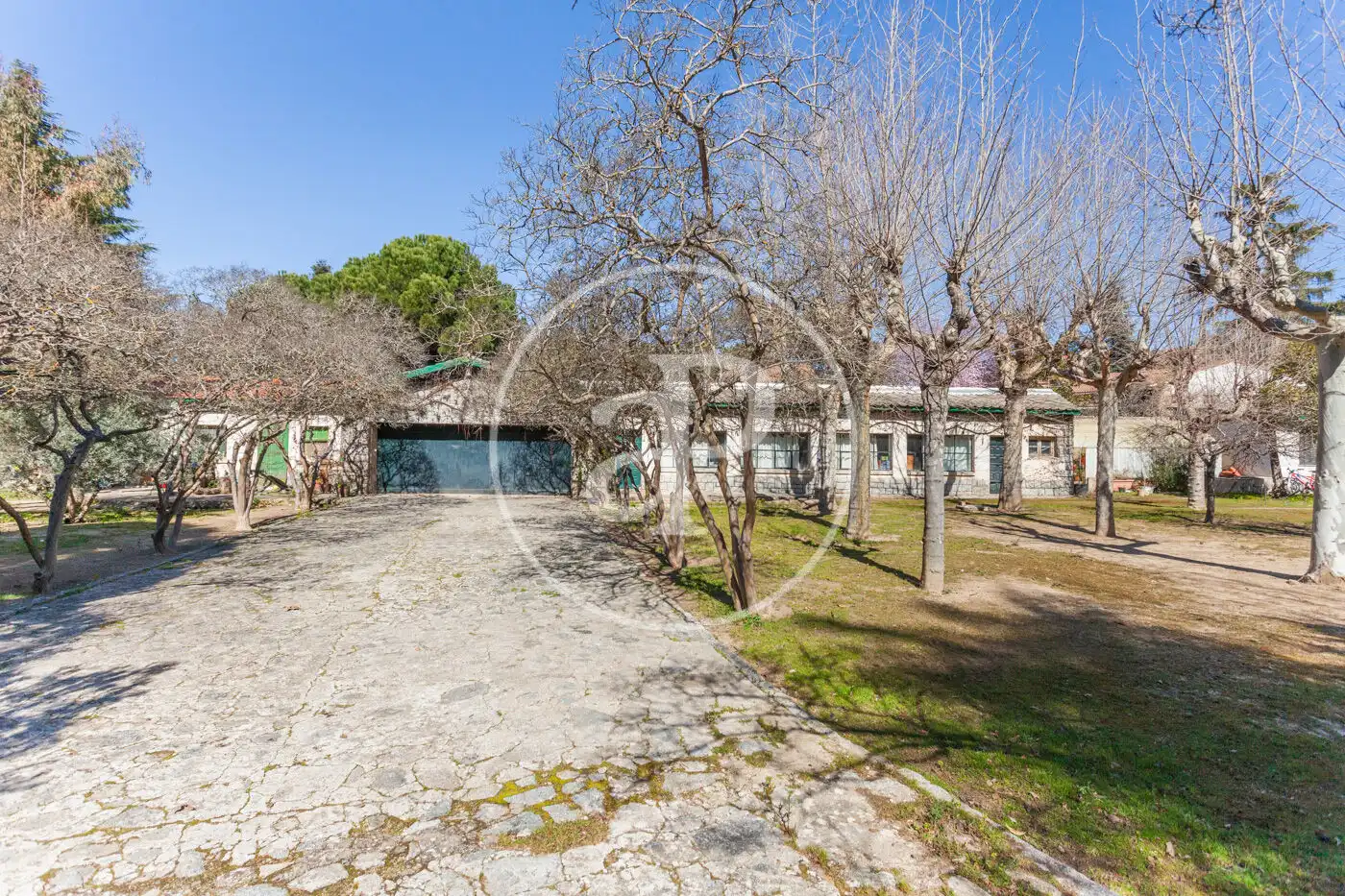 Außenansicht von Residential zum Verkauf in Torrelodones