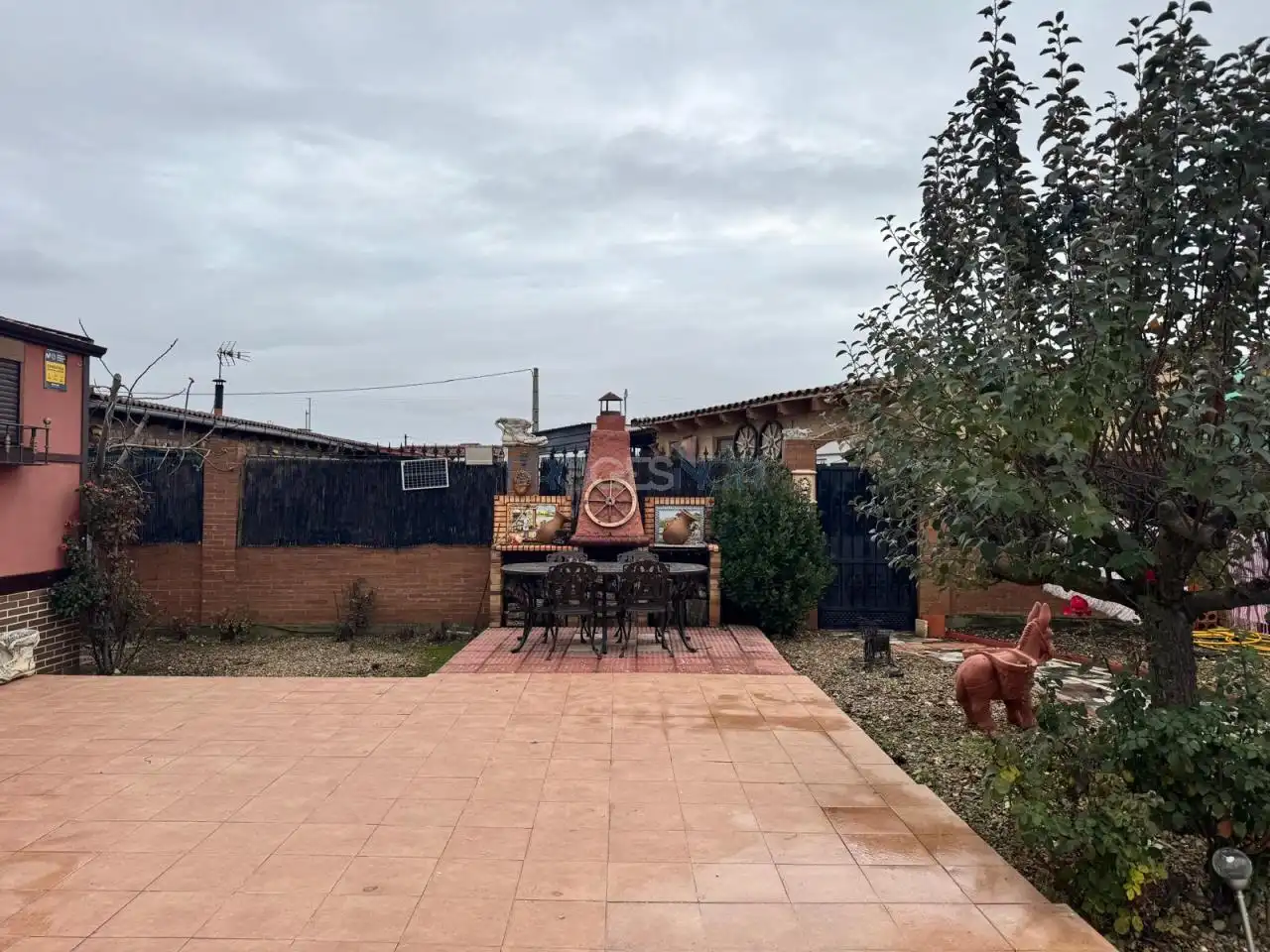 Terraza de Casa o chalet en venta en Onzonilla con Calefacción y Jardín privado