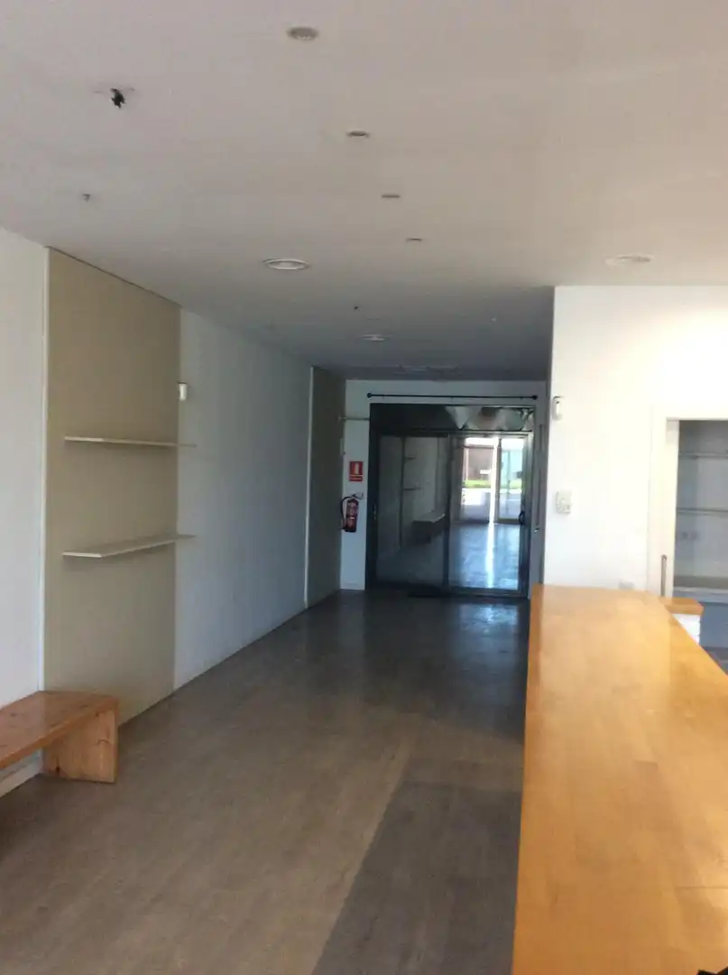 Local comercial en venta en Centre Vila, imagen 10