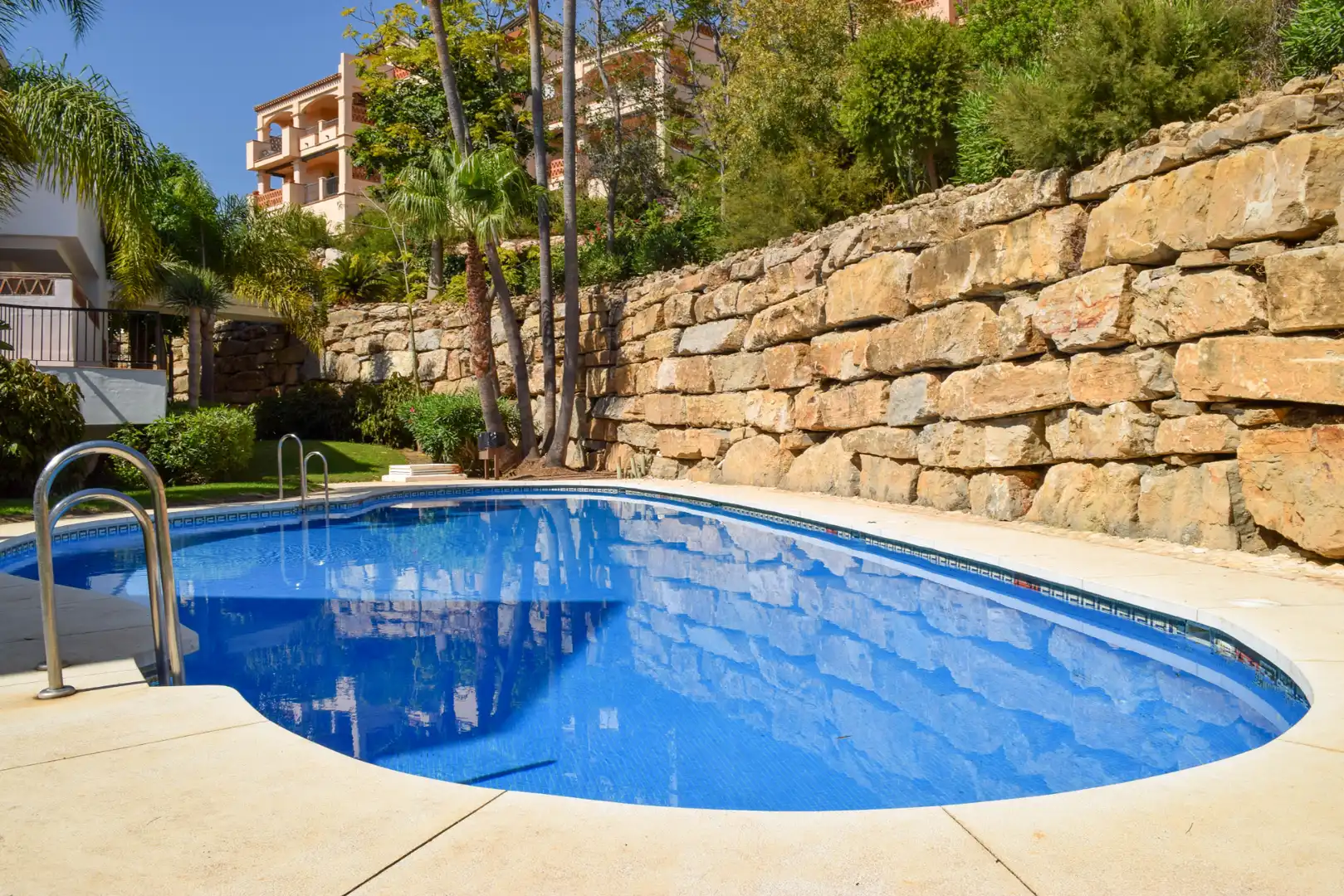 Swimming pool of Attic for sale in Benalmádena  with Air Conditioner, Heating and Terrace