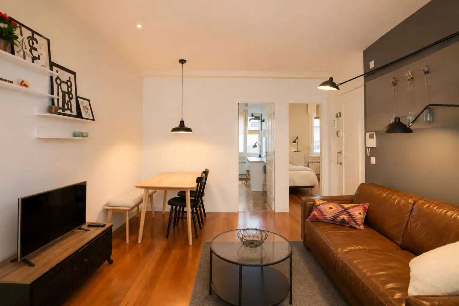 Sala de estar de Piso de alquiler en Vitoria - Gasteiz con Calefacción, Parquet y Amueblado
