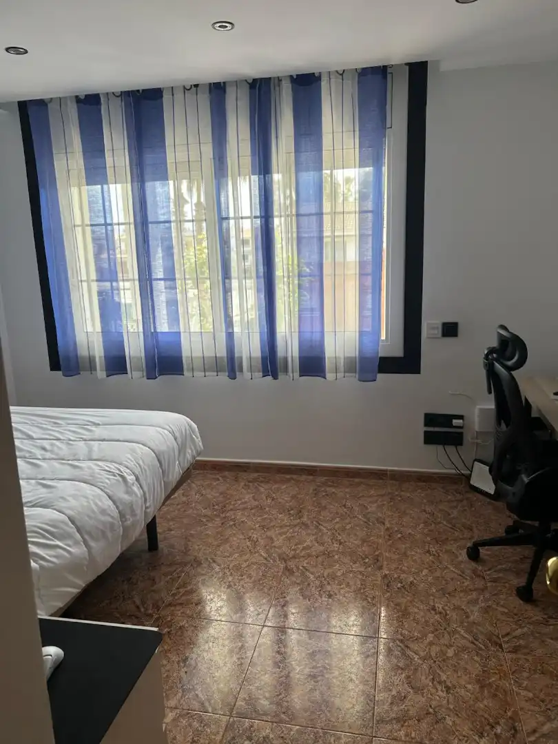 Habitación de Casa adosada en venta en Premià de Mar con Aire acondicionado, Calefacción y Piscina comunitaria
